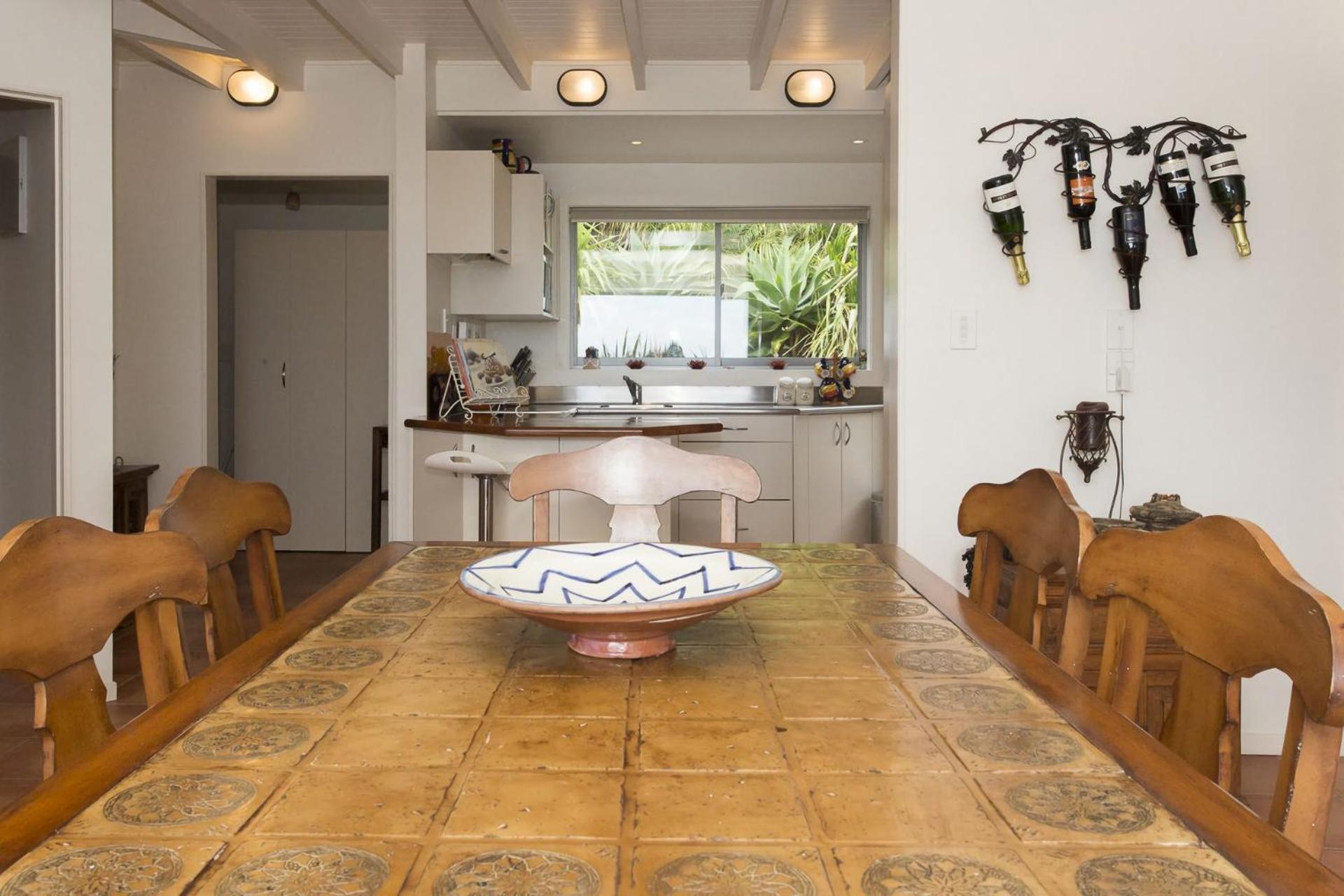 Chester Cottage Beachfront Oakura Exteriör bild